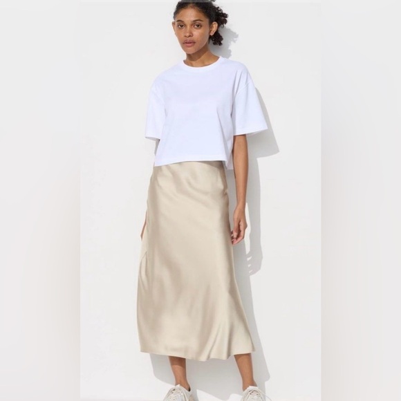 Uniqlo Satin Skirt MIDI Champagne Sz O - Picture 1 of 8